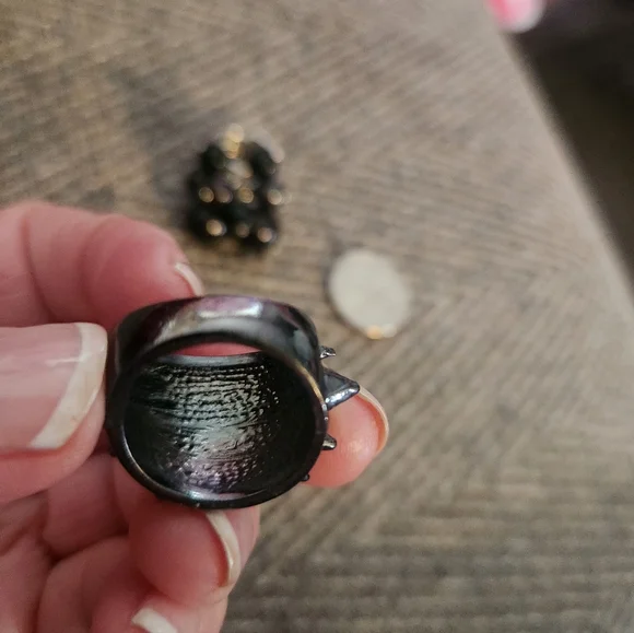 Rings Black Spiked Ring and Beaded - Picture 4 of 8